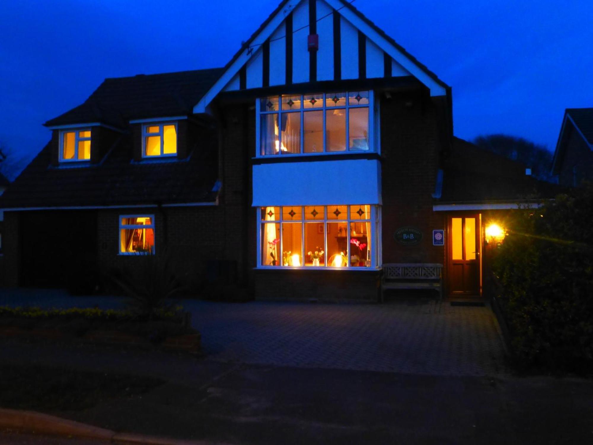 Beech Lodge Guest House New Milton Exterior photo